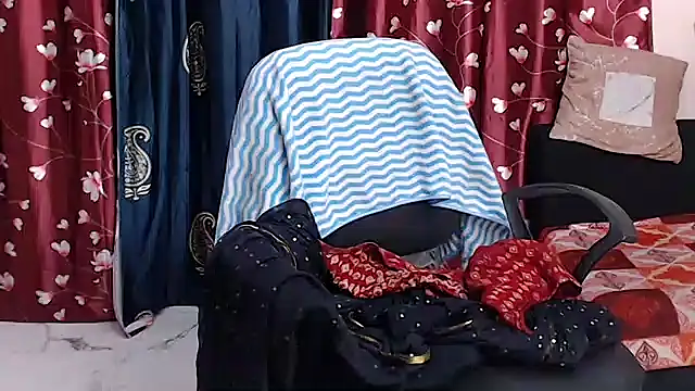 Snapshot of Naiaa-mylove chatting on July 7, 2026, 6:38 am Naiaa-mylove online show from July 7, 2026, 6:38 am