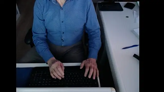 dutchpornking online show from December 19, 2025, 7:55 am