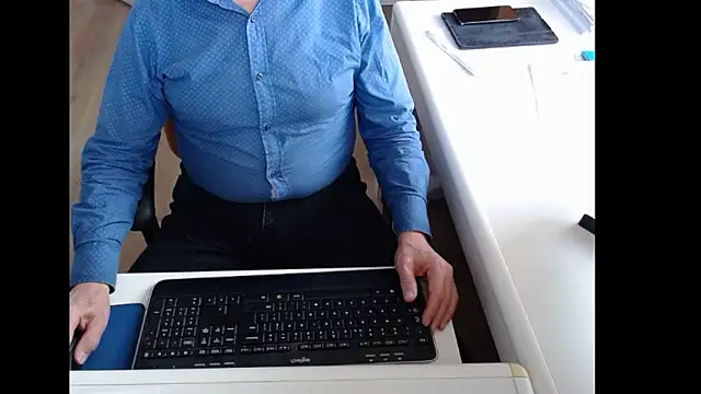 dutchpornking online show from March 22, 2026, 8:05 am