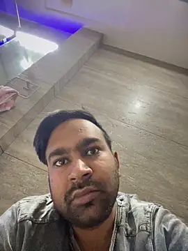 luciferdxm5 online show from February 15, 2026, 4:35 am