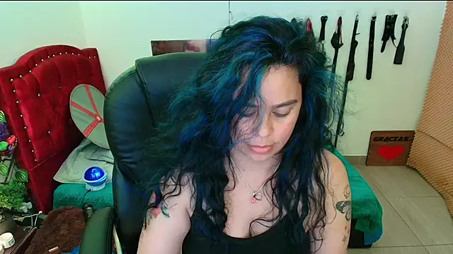 Snapshot of elektra_32 chatting on February 18, 2025, 7:43 am elektra 32 online show from February 18, 2025, 7:43 am