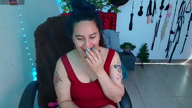 elektra 32 online show from February 15, 2026, 7:51 am