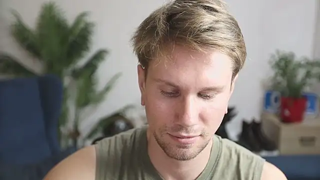 kevin-park online show from December 3, 2025, 5:23 pm