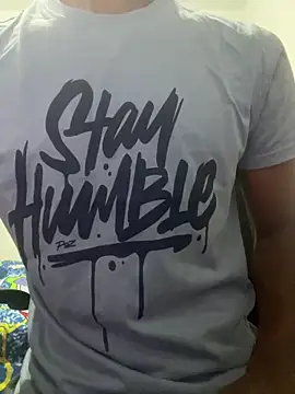 Snapshot of sara-boy chatting on March 25, 2026, 11:47 pm sara-boy online show from March 25, 2026, 11:47 pm