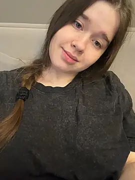 Snapshot of HornyGirlH chatting on June 27, 2026, 9:04 am HornyGirlH online show from June 27, 2026, 9:04 am