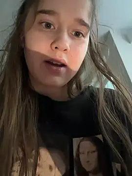 HornyGirlH online show from May 31, 2026, 6:09 pm