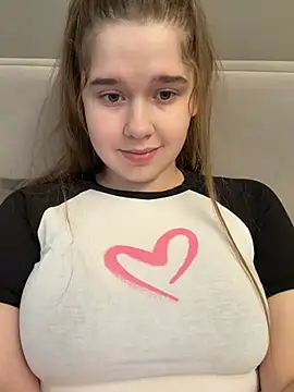 Snapshot of HornyGirlH chatting on July 21, 2026, 10:49 am HornyGirlH online show from July 21, 2026, 10:49 am