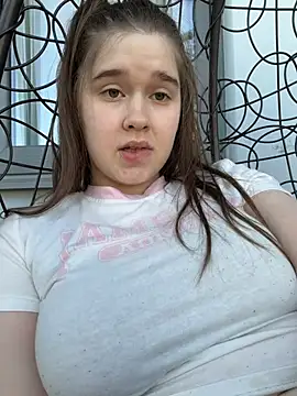 HornyGirlH online show from May 22, 2026, 5:22 pm