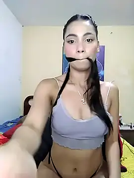 Snapshot of iamemmablake chatting on January 22, 2025, 10:15 pm iamemmablake online show from January 22, 2025, 10:15 pm