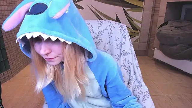 fleximona online show from March 7, 2026, 9:20 pm