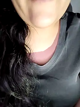 Snapshot of Annerae chatting on February 16, 2026, 6:12 am Annerae online show from February 16, 2026, 6:12 am