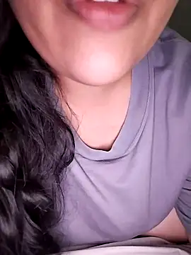 Snapshot of Annerae chatting on December 20, 2025, 7:06 pm Annerae online show from December 20, 2025, 7:06 pm