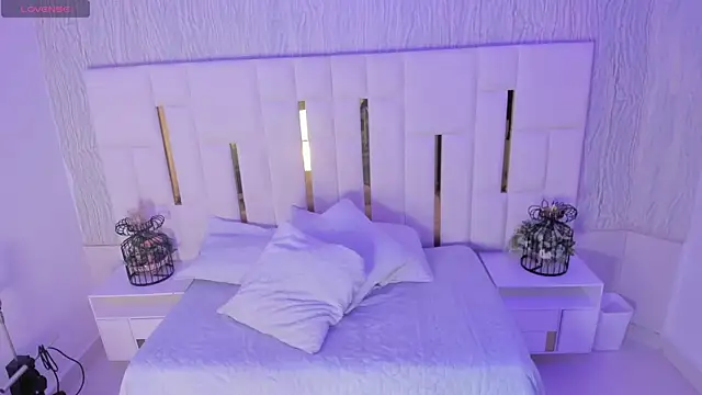 Meghan stonne  online show from September 13, 2025, 7:03 pm