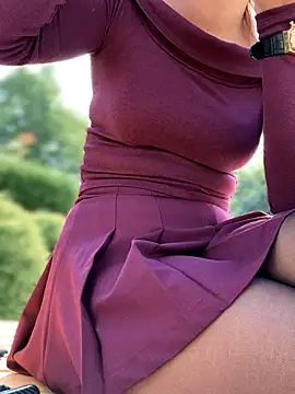 YOUR-KARINA online show from September 14, 2025, 3:40 am