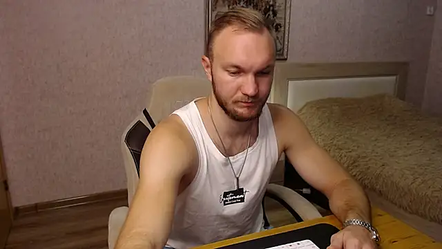 Toress1 online show from October 26, 2025, 5:24 pm