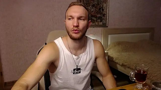 Toress1 online show from October 25, 2025, 6:19 pm