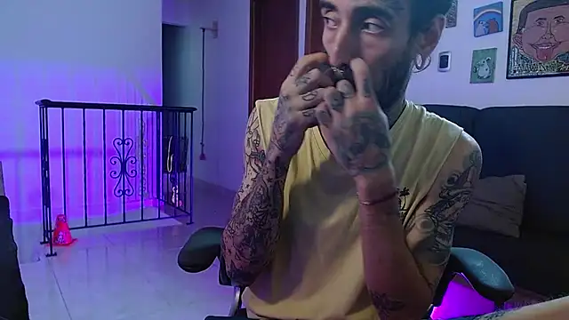 Snapshot of harry_reems1 chatting on February 4, 2026, 4:51 am harry reems1 online show from February 4, 2026, 4:51 am