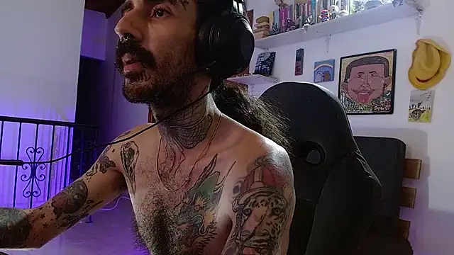 Snapshot of harry_reems1 chatting on February 18, 2026, 4:43 am harry reems1 online show from February 18, 2026, 4:43 am