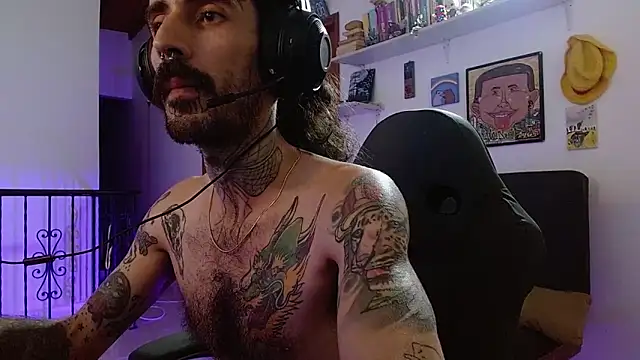 Snapshot of harry_reems1 chatting on February 16, 2026, 4:33 am harry reems1 online show from February 16, 2026, 4:33 am