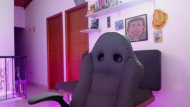 Snapshot of harry_reems1 chatting on February 10, 2026, 10:25 am harry reems1 online show from February 10, 2026, 10:25 am