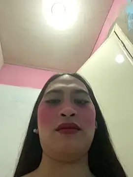 SandyMontero online show from June 11, 2026, 5:32 pm
