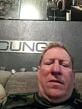 tomtom111111 online show from December 2, 2025, 2:41 pm