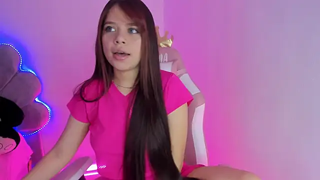 EmmaClarck online show from February 22, 2025, 8:53 pm