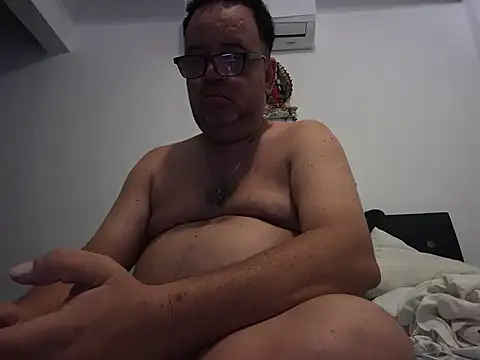 Snapshot of djtomxxx2777 chatting on June 2, 2026, 1:27 am djtomxxx2777 online show from June 2, 2026, 1:27 am