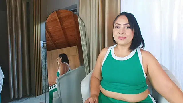 Madissononee online show from September 28, 2025, 7:32 pm