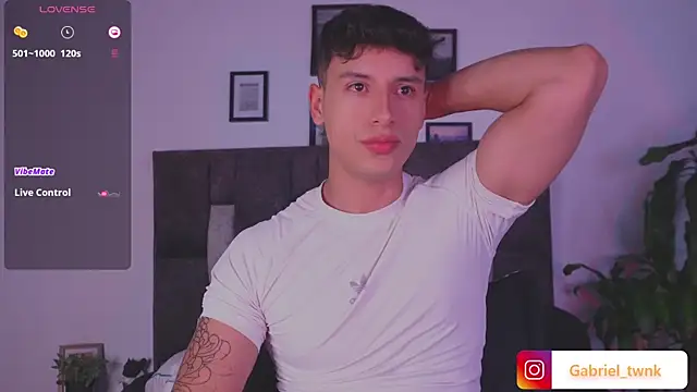 Snapshot of I_Gabriel chatting on June 4, 2026, 5:56 am I Gabriel online show from June 4, 2026, 5:56 am