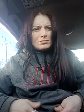 khloebanques online show from March 15, 2026, 12:28 am