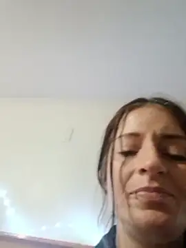 Snapshot of khloebanques chatting on March 1, 2026, 11:49 pm khloebanques online show from March 1, 2026, 11:49 pm