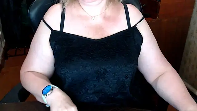 Snapshot of AlisaHot55 chatting on June 26, 2026, 5:41 pm AlisaHot55 online show from June 26, 2026, 5:41 pm