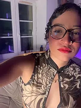 Snapshot of Lauyako chatting on July 19, 2026, 3:31 pm Lauyako online show from July 19, 2026, 3:31 pm