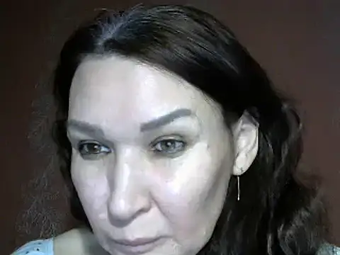 PrettyAndWild online show from February 2, 2025, 4:43 pm