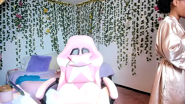 violeta milleer online show from September 8, 2025, 3:33 pm