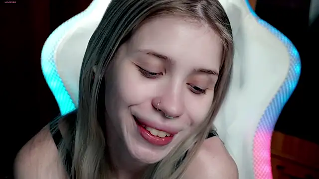 ho1yho1e online show from November 16, 2025, 6:56 pm