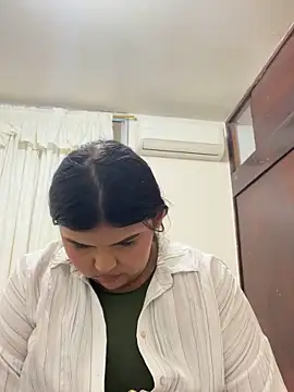 Lia sexx online show from March 16, 2026, 6:43 pm