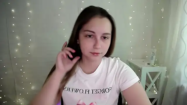 SweetPrincess  online show from May 8, 2026, 5:33 am