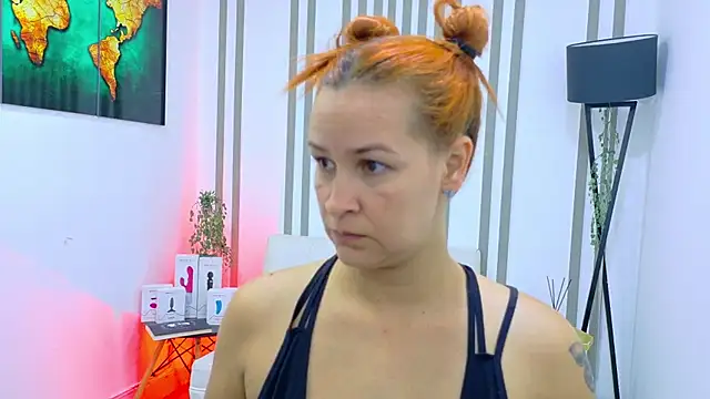 Britney taylor  online show from October 17, 2025, 8:21 pm