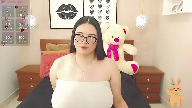 Snapshot of miss_linda_ chatting on February 18, 2025, 7:30 pm miss linda online show from February 18, 2025, 7:30 pm