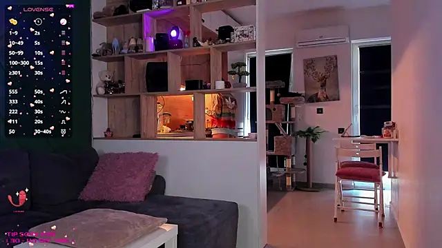 Snapshot of _alleyesonme_ chatting on February 12, 2025, 12:33 pm alleyesonme online show from February 12, 2025, 12:33 pm