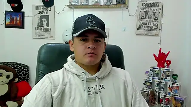 Snapshot of ney_22 chatting on February 18, 2025, 1:11 pm ney 22 online show from February 18, 2025, 1:11 pm