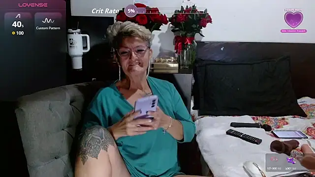 Snapshot of bety-cum2 chatting on October 11, 2025, 10:55 pm bety-cum2 online show from October 11, 2025, 10:55 pm