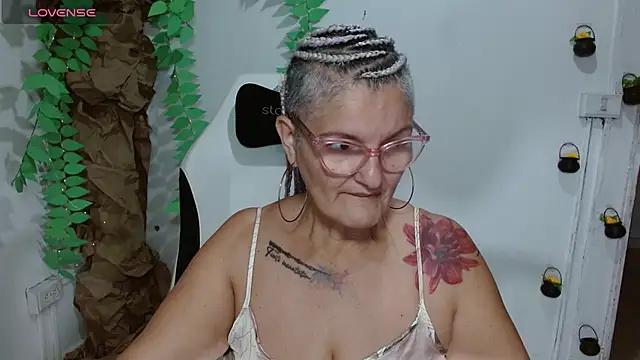 bety-cum2 online show from March 24, 2026, 10:37 am