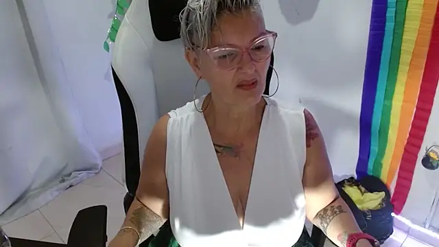 bety-cum2 online show from March 17, 2026, 10:51 am