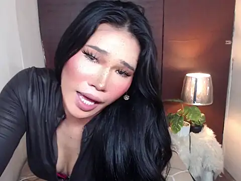 Ur Fantastic Lina online show from April 11, 2026, 11:41 pm