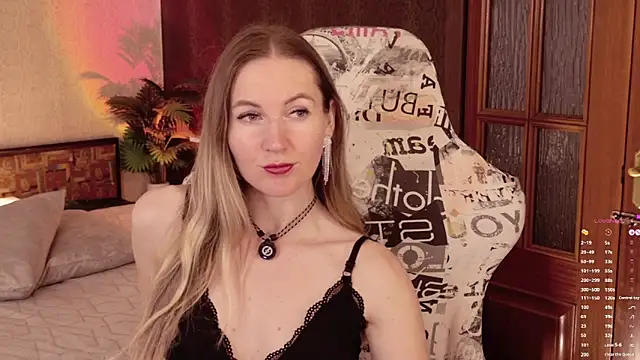 Snapshot of Hello_Lisha chatting on June 15, 2026, 8:47 am Hello Lisha online show from June 15, 2026, 8:47 am
