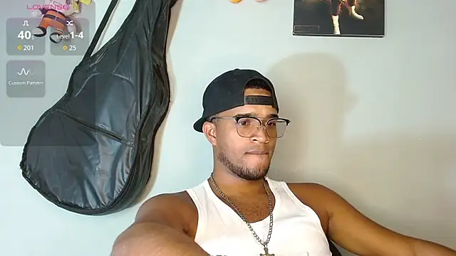 Bigcock 21cm  online show from November 24, 2025, 7:03 pm