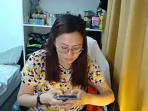 crizzybel online show from April 10, 2026, 11:12 pm